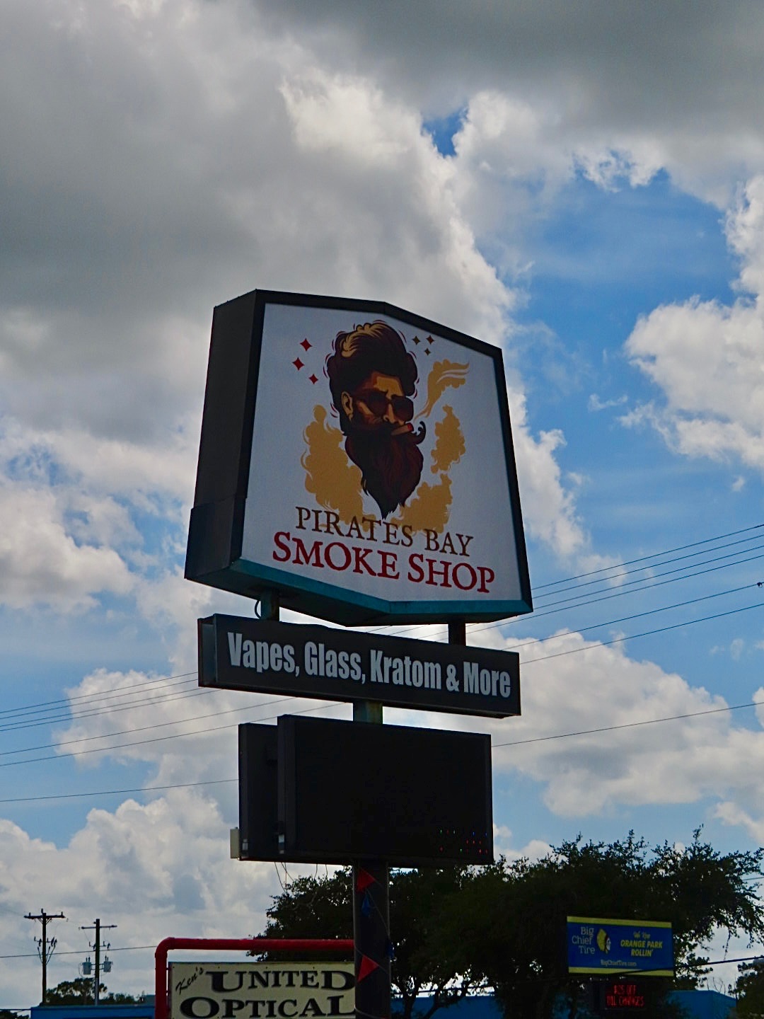 Pirates Bay Smoke Shop signage in Orange Park FL